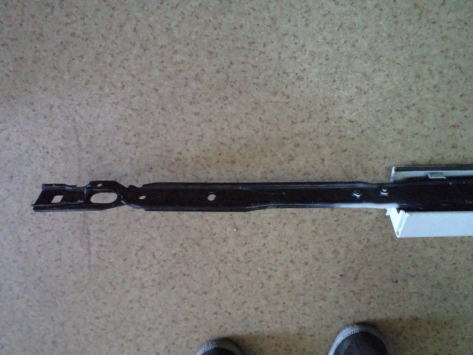 Как крепить спойлер? помогите — Honda HR-V (1G), 1,6 л, 2001 года ...