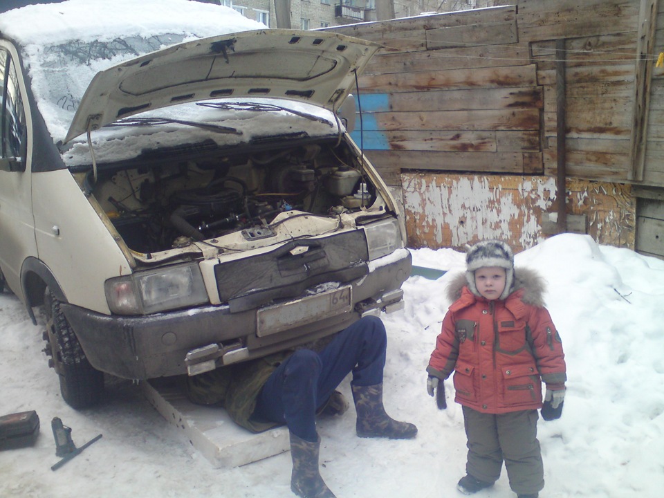 25) Поставил радиатор, заменил подушки и вентилятор. — ГАЗ Газель, 2,4 ...