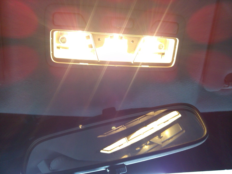 Замена обычных ламп накаливания в люстре на светодиодные — Mitsubishi ...