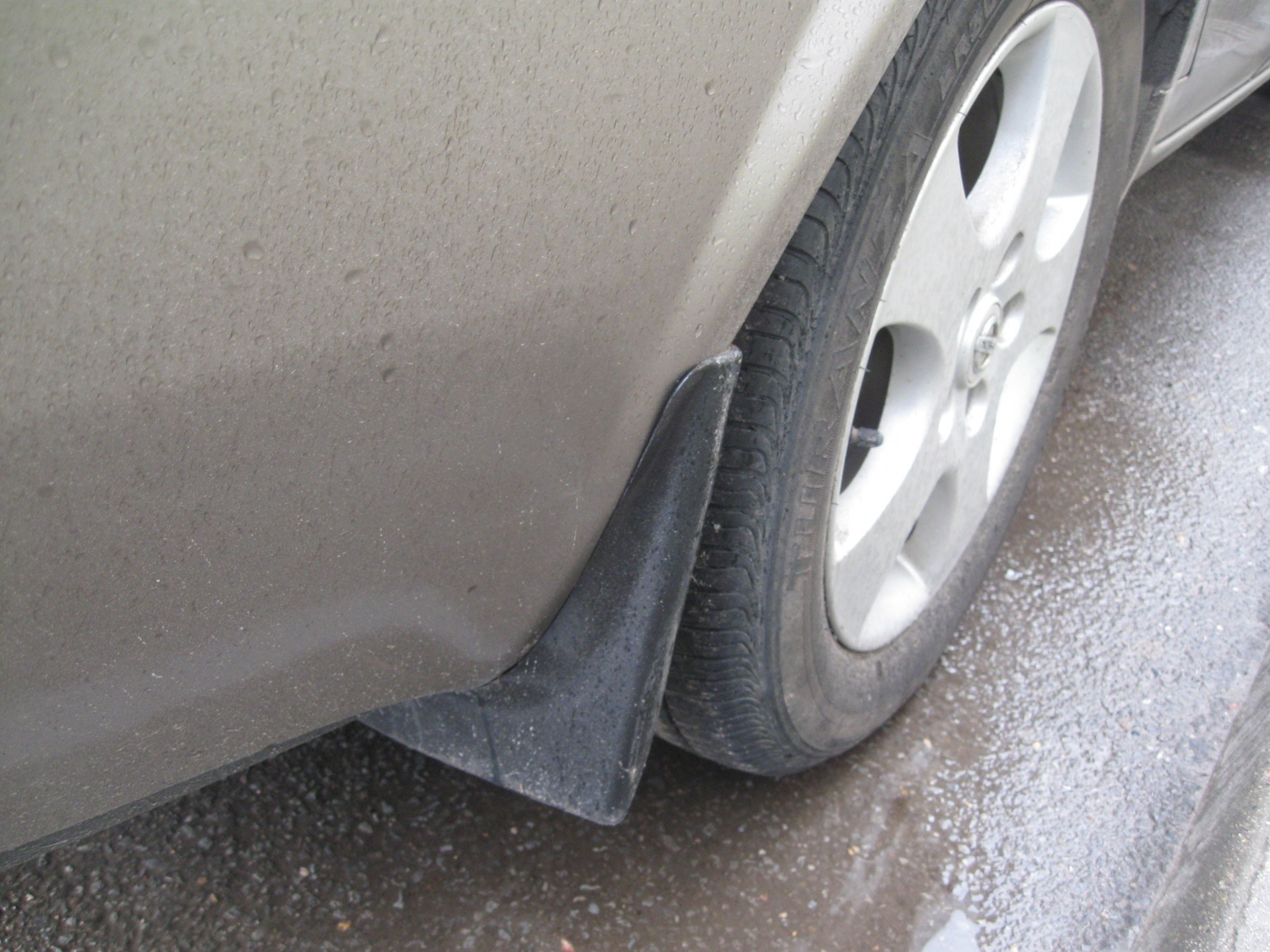 брызговики — Nissan Primera (P12), 1,6 л, 2005 года | аксессуары | DRIVE2