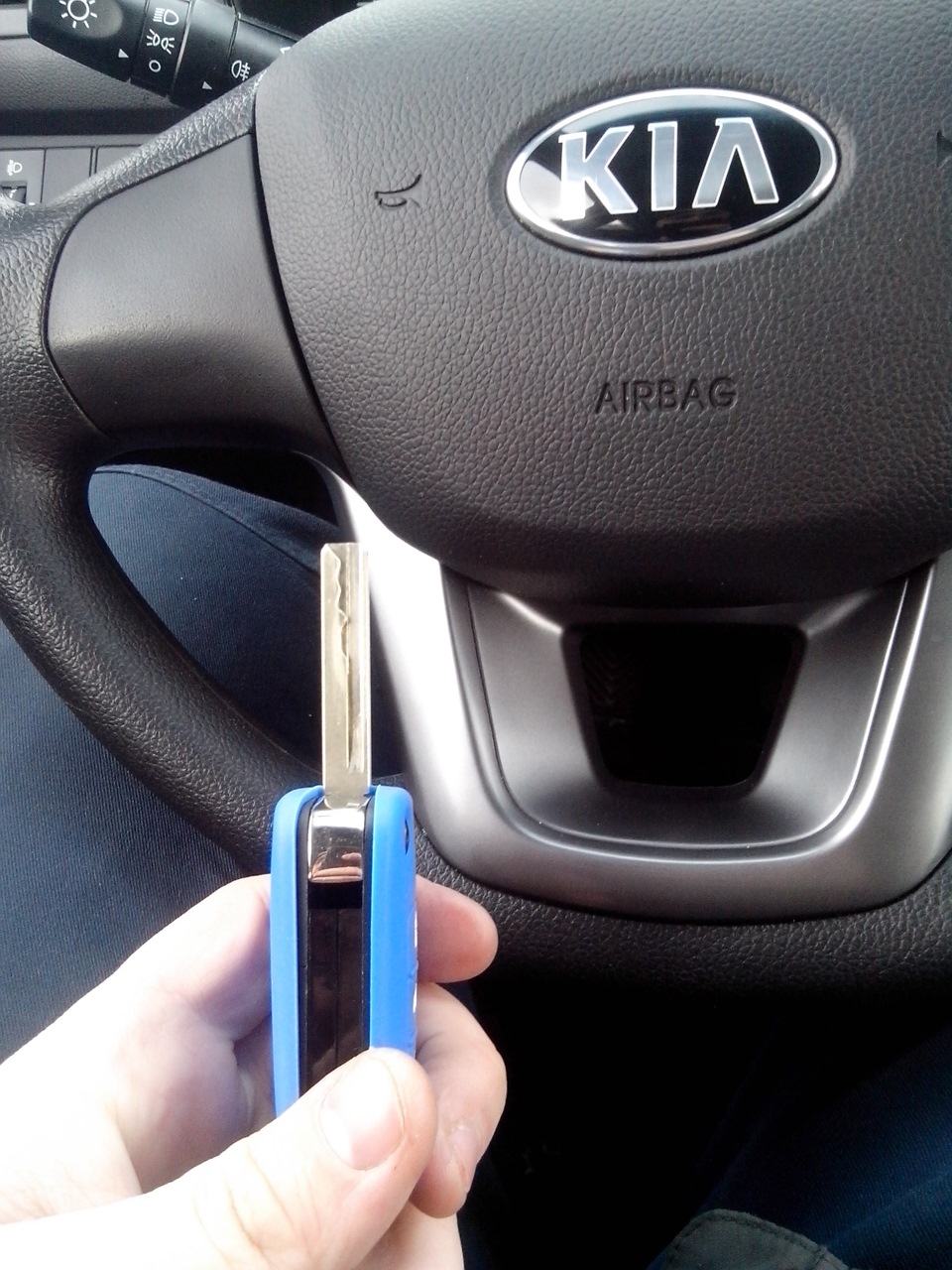 Откидной ключ для комфорта — KIA Rio (3G), 1,4 л, 2013 года ...