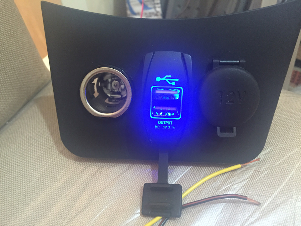 Разъём USB. Масло в ГУР. — Hyundai Solaris (1G), 1,6 л, 2013 года ...