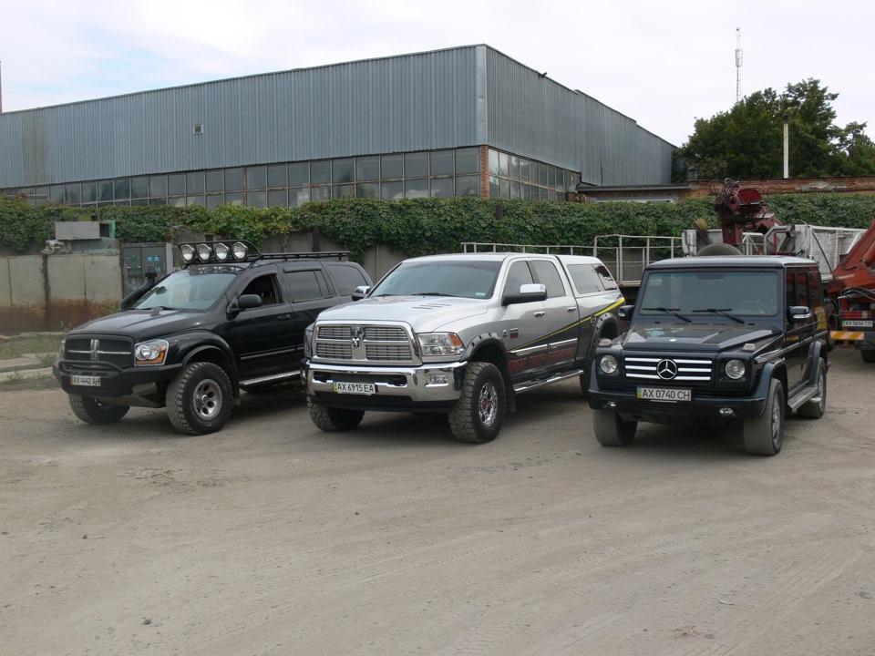 Toyota Tundra i range Rover