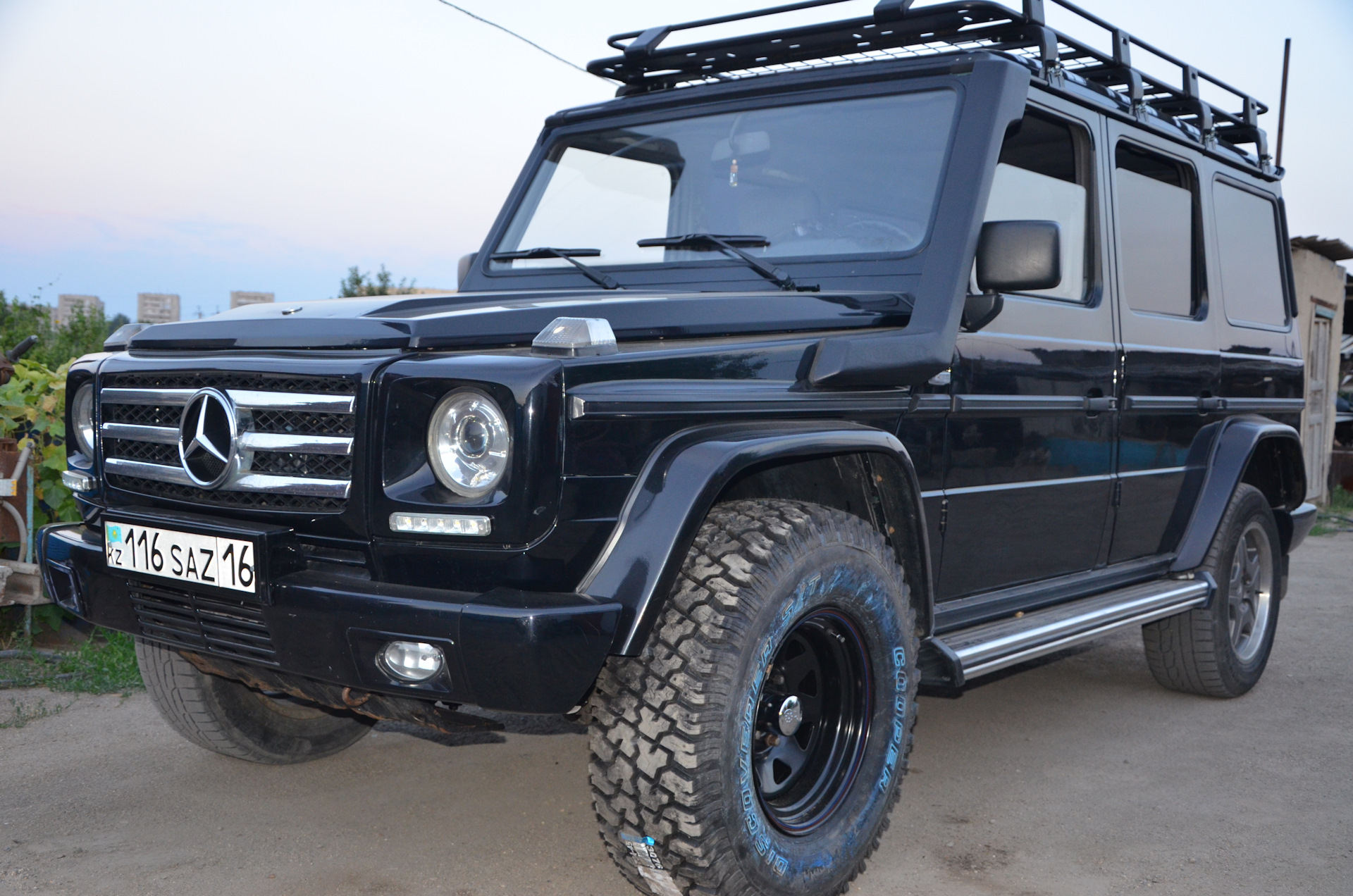 Mercedes g на 33 колесах