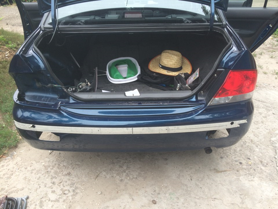 Парктроник и заглушки — Mitsubishi Lancer IX, 1,6 л., 2007 года ...