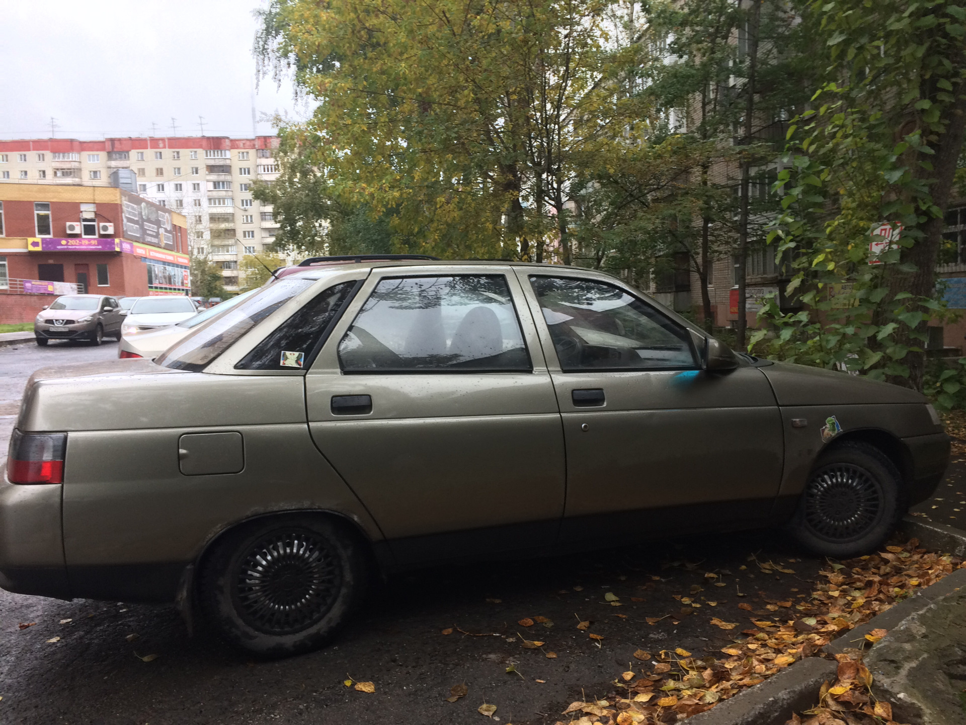 Чёрный низ — Lada 21102, 1,5 л, 2002 года | стайлинг | DRIVE2