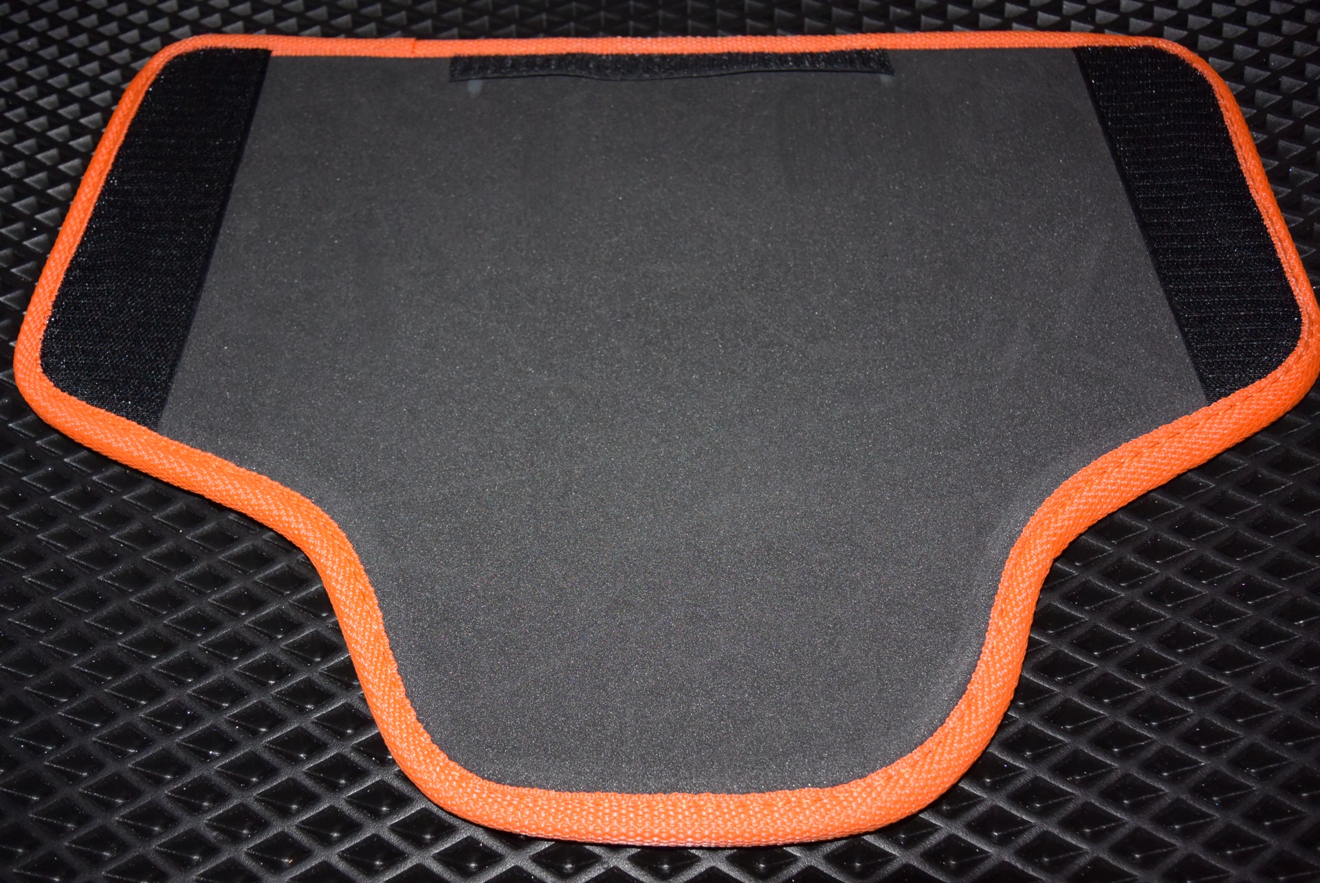 Коврик эва 2 на 2. ЭВА коврики с оранжевой окантовкой. Окантовка ЭВА ковриков.