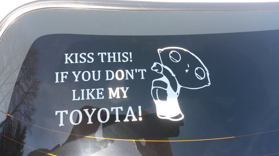 Наклеила наклейку на свою каринку)) — Toyota Carina (6G), 1,5 л, 1994 ...