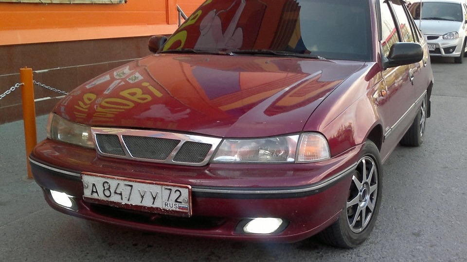 Daewoo Nexia 150 вишнёвая