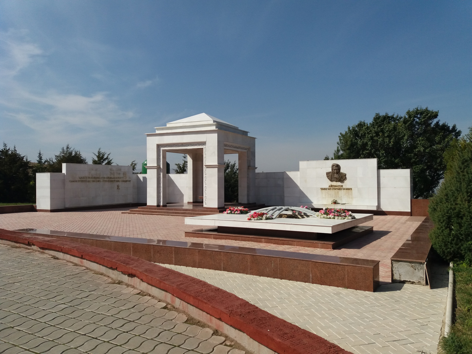 историко мемориальные комплексы. историко мемориальные комплексы. мемориальный комплекс мамаев курган. мемориальный комплекс родина мать волгоград. площадь скорби на мамаевом кургане.