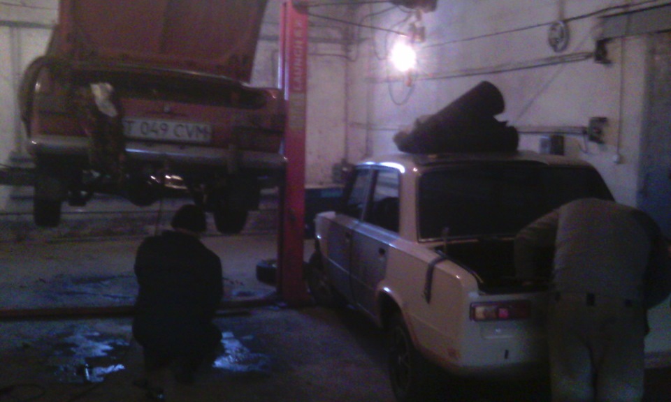 порвался шланг тормозной( и очень не вовремя( — ИЖ Москвич 412, 1,5 л ...