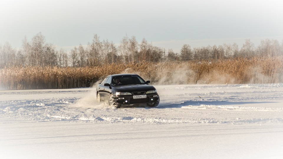 Toyota carina ed st205