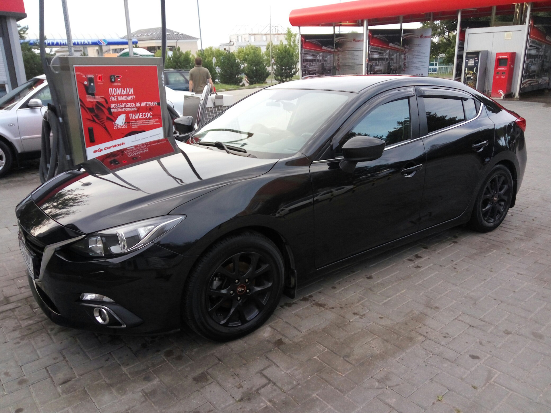 Черные диски — Mazda 3 (3G) BM, 1,5 л, 2013 года | колёсные диски | DRIVE2