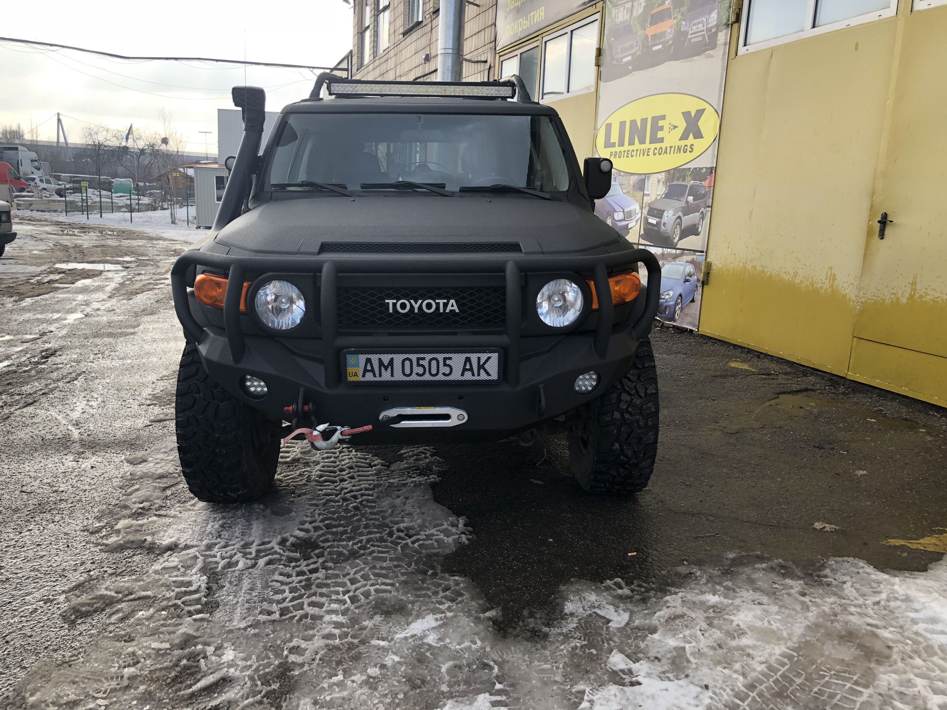 Решил покрасить FJ Cruiser в Line-x — Toyota FJ Cruiser, 4 л, 2007 года |  тюнинг | DRIVE2