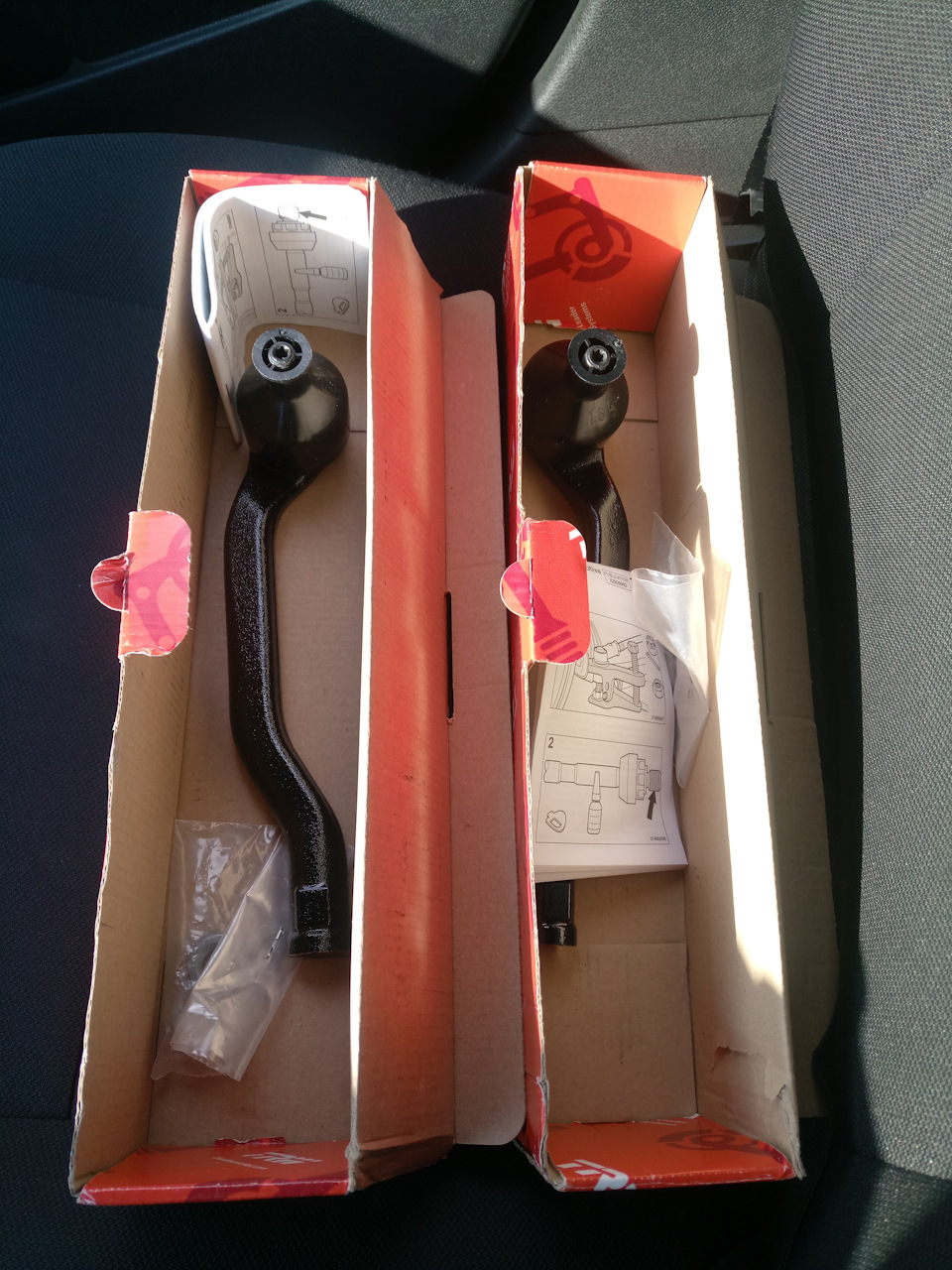 Замена рулевых тяг и рулевых наконечников + Схождение — Renault Fluence ...