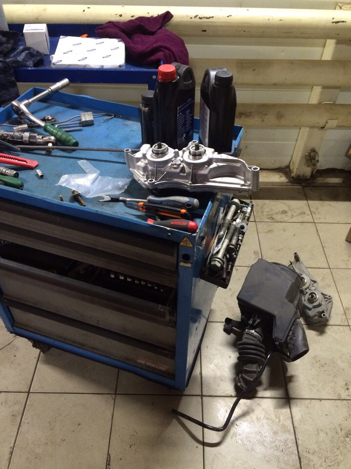 Плановое ТО и замена блока ТСМ — Ford Focus III Sedan, 1,6 л, 2012 года ...