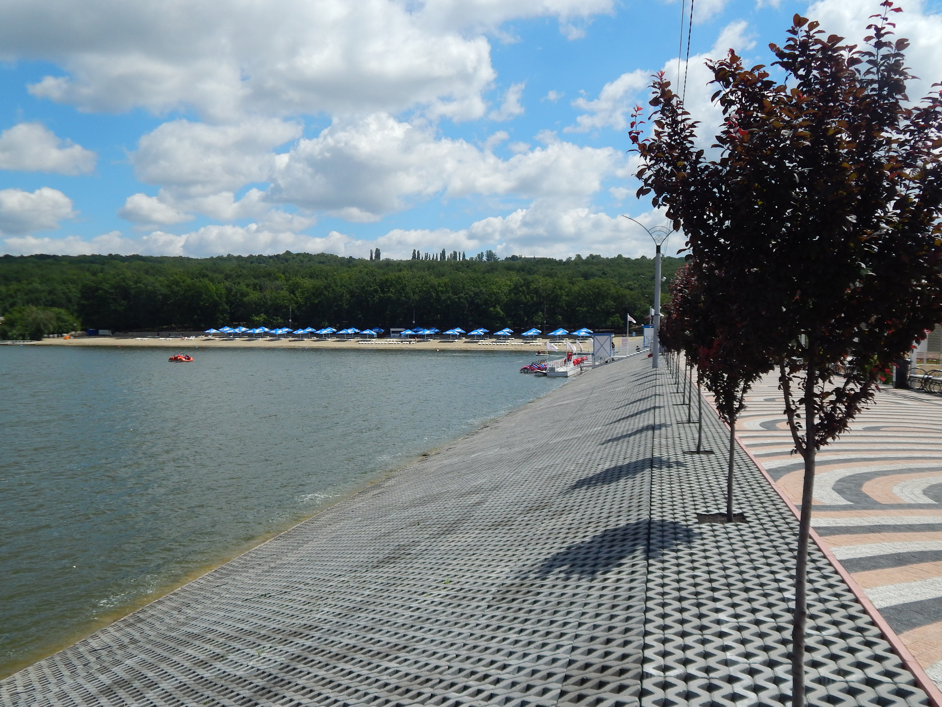 Городской пляж солнечногорск фото