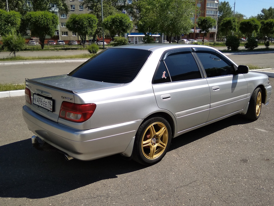 Toyota Carina пикап