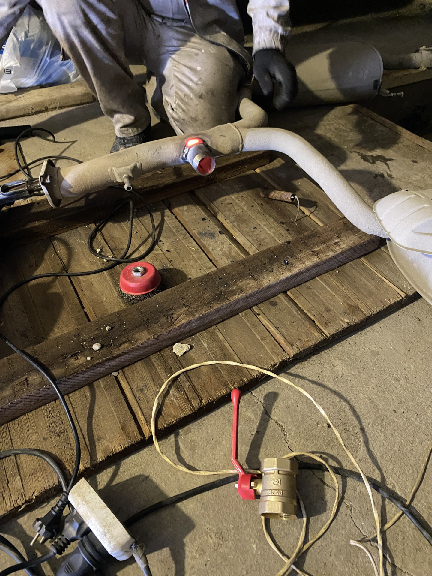 Сделал кран на выхлоп — Toyota Crown Majesta (S180), 4,3 л., 2006 года ...