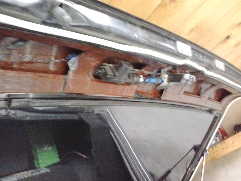 Бюджетная шумка багажника — Lada 2114, 1,6 л, 2009 года | автозвук | DRIVE2