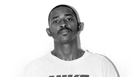 анаболики кровью и потом реальная история все фото. 5cade5es 960. анаболики кровью и потом реальная история все фото фото. анаболики кровью и потом реальная история все фото-5cade5es 960. картинка анаболики кровью и потом реальная история все фото. картинка 5cade5es 960. Судья Алекс Феррер: «Если бы кто-то придумал такой сценарий, все бы сочли его невероятным. Это было похоже на неправдоподобный сюжет для телефильма, но это было на самом деле.»Фильм «Pain & Gain» основан на реальных событиях, которые действительно произошли в середине девяностых в Майами, штат Флорида. Однако фильм затронул лишь малую часть всей этой умопомрачительной истории, многие интересные моменты остались за кадром. И это был тот самый случай, который запал глубоко в душу всех, кто вел расследование — такую ужасающую жестокость проявили накачанные преступники.Летом 1992 года спортивный клуб Sun Gym в Майами выглядел процветающим предприятием. Согласно записям, в нем регулярно тренировались более пятисот человек, но на самом деле все было не так радужно: один за другим клиенты утекали в новый спорткомплекс Gold's Gym, недавно открытый в Майами Лейкс. Неудивительно: если в Sun Gym существовал культ грубой силы и нацеленности на результат, Gold's Gym представлял собой по большей части место для приятной тусовки, что, конечно же, больше пришлось по душе людям, не ставящим перед собою цель завоевать титул Мистер Олимпия (а таких в спортзалах 99 процентов).Спортзалом Sun Gym владел 57-летний Джон Миз, который в молодости был профессиональным культуристом, и даже занял первое место на чемпионате Великобритании в 1962 году. С тех пор утекло немало воды, и Миз, получивший статус бухгалтера и нотариуса, уже не был похож на гору мускулов. Но страсть к бодибилдингу не покидала его, и в январе 1987-го на прибыль от своей бухгалтерской фирмы Джон открыл «спортзал мечты», надеясь, что он станет со временем настоящей Меккой для всех бодибилдеров Флориды. С тех пор Миз регулярно организовывал местные соревнования культуристов, и все спортсмены, приезжавшие на конкурсы в Майами, тренировались в Sun Gym. анаболики кровью и потом реальная история все фото. 5cade5es 960. анаболики кровью и потом реальная история все фото фото. анаболики кровью и потом реальная история все фото-5cade5es 960. картинка анаболики кровью и потом реальная история все фото. картинка 5cade5es 960. Судья Алекс Феррер: «Если бы кто-то придумал такой сценарий, все бы сочли его невероятным. Это было похоже на неправдоподобный сюжет для телефильма, но это было на самом деле.»Фильм «Pain & Gain» основан на реальных событиях, которые действительно произошли в середине девяностых в Майами, штат Флорида. Однако фильм затронул лишь малую часть всей этой умопомрачительной истории, многие интересные моменты остались за кадром. И это был тот самый случай, который запал глубоко в душу всех, кто вел расследование — такую ужасающую жестокость проявили накачанные преступники.Летом 1992 года спортивный клуб Sun Gym в Майами выглядел процветающим предприятием. Согласно записям, в нем регулярно тренировались более пятисот человек, но на самом деле все было не так радужно: один за другим клиенты утекали в новый спорткомплекс Gold's Gym, недавно открытый в Майами Лейкс. Неудивительно: если в Sun Gym существовал культ грубой силы и нацеленности на результат, Gold's Gym представлял собой по большей части место для приятной тусовки, что, конечно же, больше пришлось по душе людям, не ставящим перед собою цель завоевать титул Мистер Олимпия (а таких в спортзалах 99 процентов).Спортзалом Sun Gym владел 57-летний Джон Миз, который в молодости был профессиональным культуристом, и даже занял первое место на чемпионате Великобритании в 1962 году. С тех пор утекло немало воды, и Миз, получивший статус бухгалтера и нотариуса, уже не был похож на гору мускулов. Но страсть к бодибилдингу не покидала его, и в январе 1987-го на прибыль от своей бухгалтерской фирмы Джон открыл «спортзал мечты», надеясь, что он станет со временем настоящей Меккой для всех бодибилдеров Флориды. С тех пор Миз регулярно организовывал местные соревнования культуристов, и все спортсмены, приезжавшие на конкурсы в Майами, тренировались в Sun Gym.