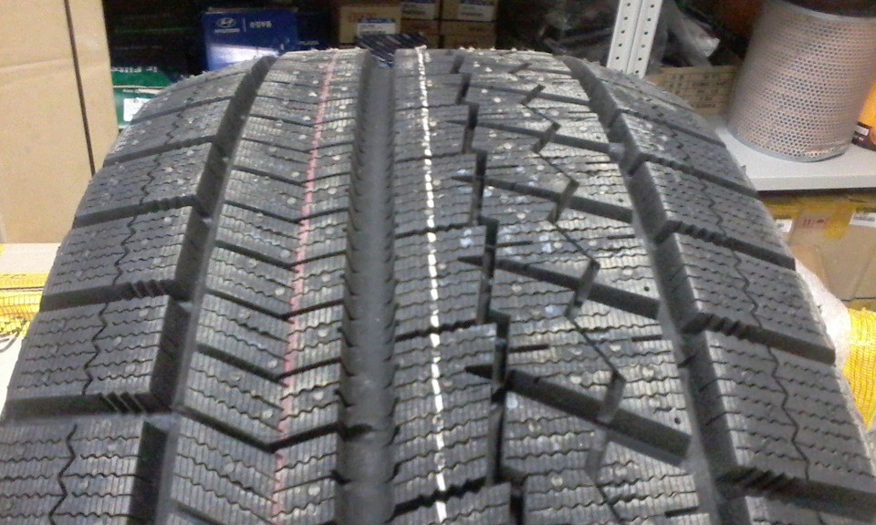 Bridgestone Blizzak VRX 205/55 R16 91S — Hyundai Sonata IV (EF), 2,7 л ...