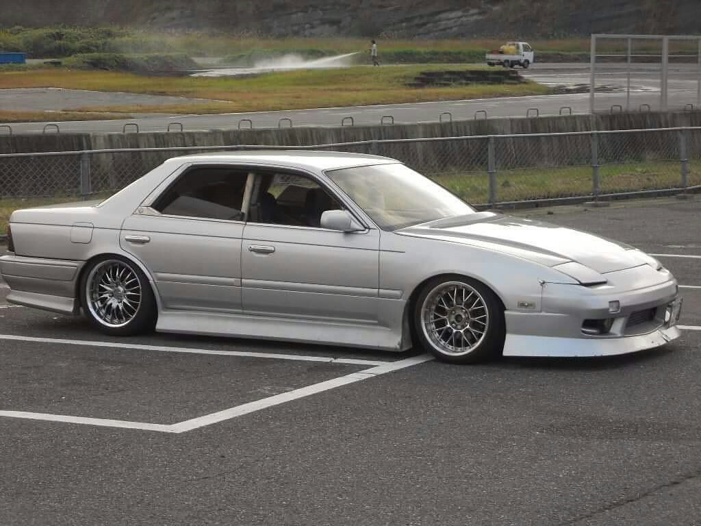 Nissan Laurel c33 s13