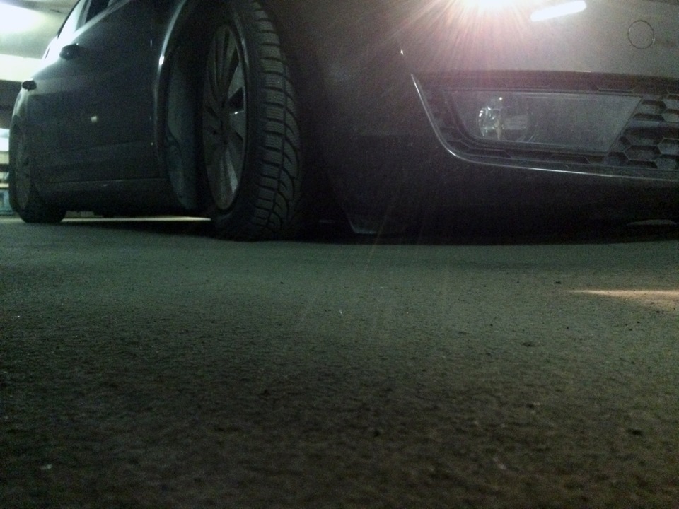 Пневмоподвеска, установка передних стоек. — Skoda Octavia A7 Mk3, 1,6 л ...