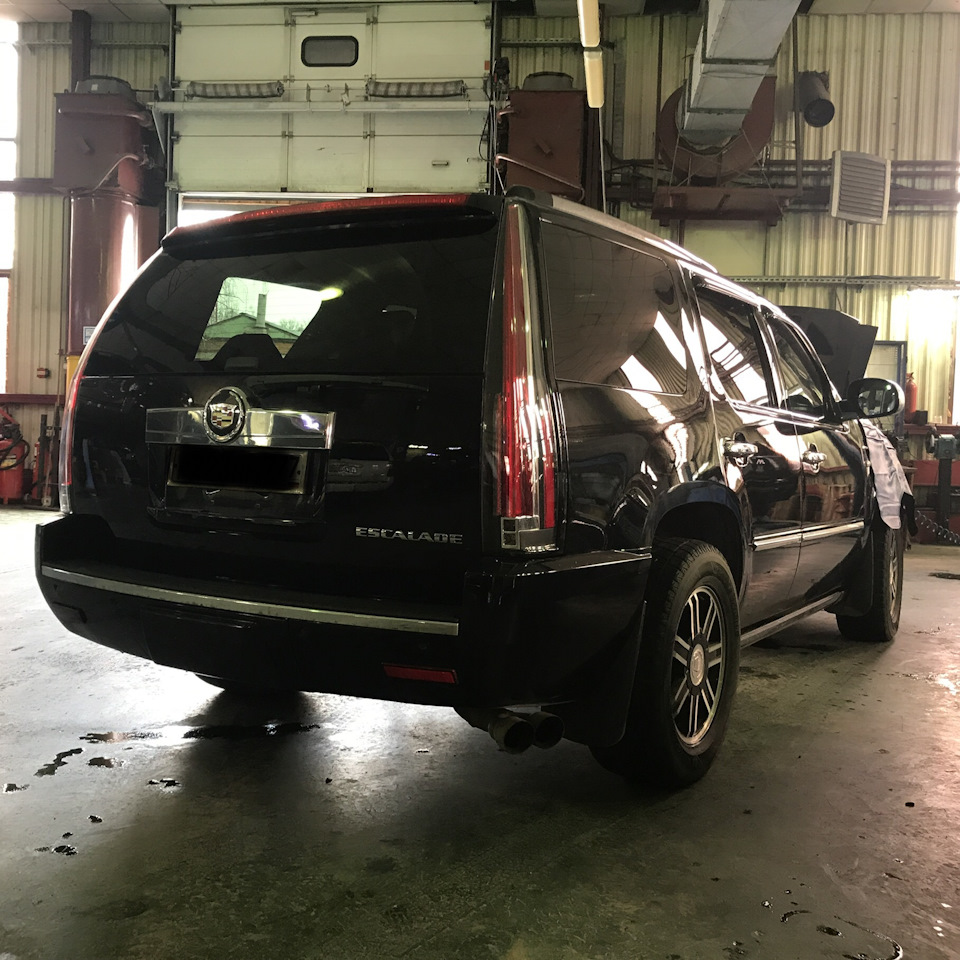 Фото в бортжурнале Cadillac Escalade (3G)