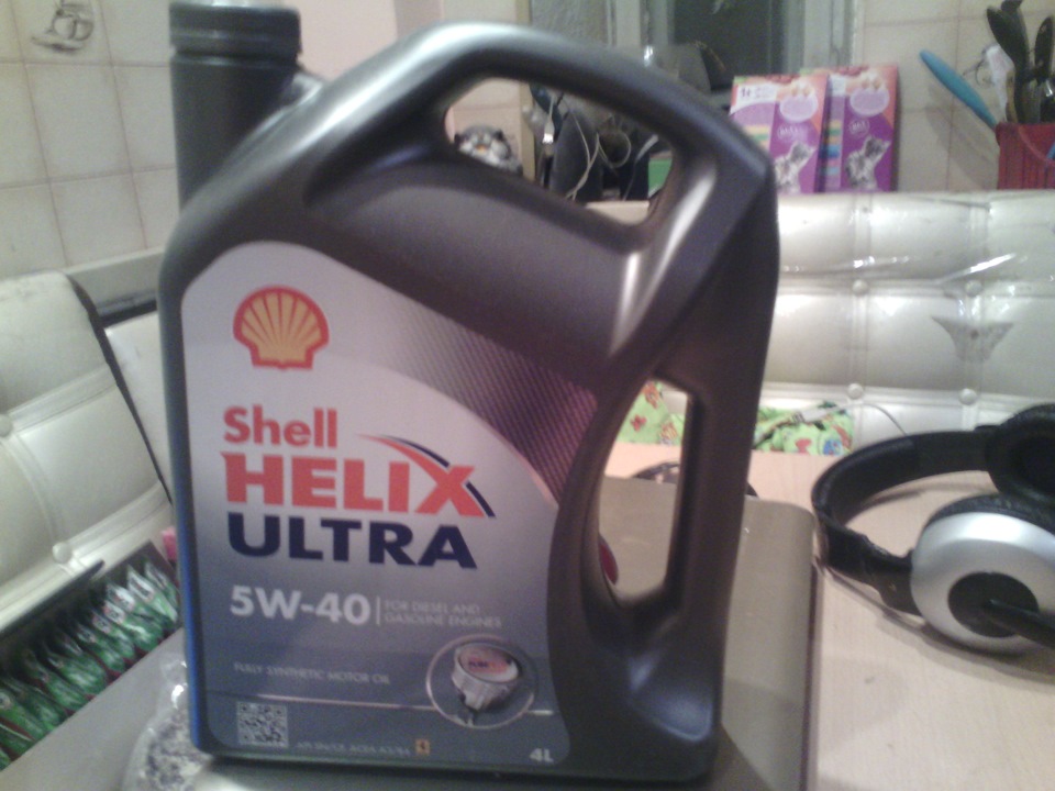 моторное масло SHELL HELIX ULTRA 5/W/40 — Volvo 240, 2,3 л, 1993 года ...