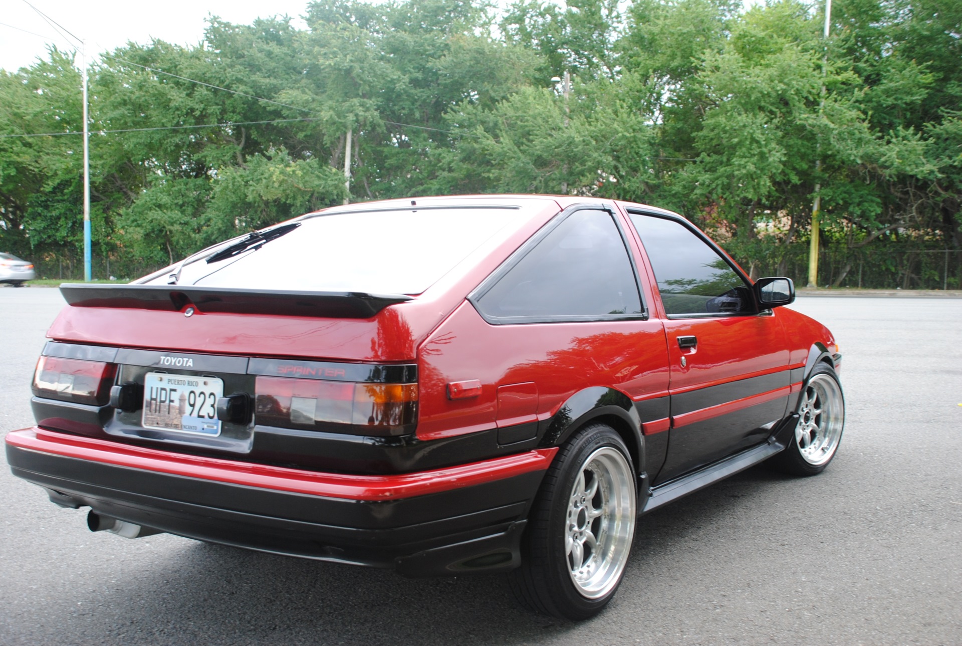 Два ае. Toyota ae85 Trueno. Toyota Sprinter Trueno ae85.