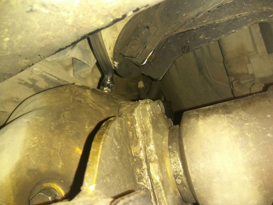 Сапун переднего моста нива шевроле где находится