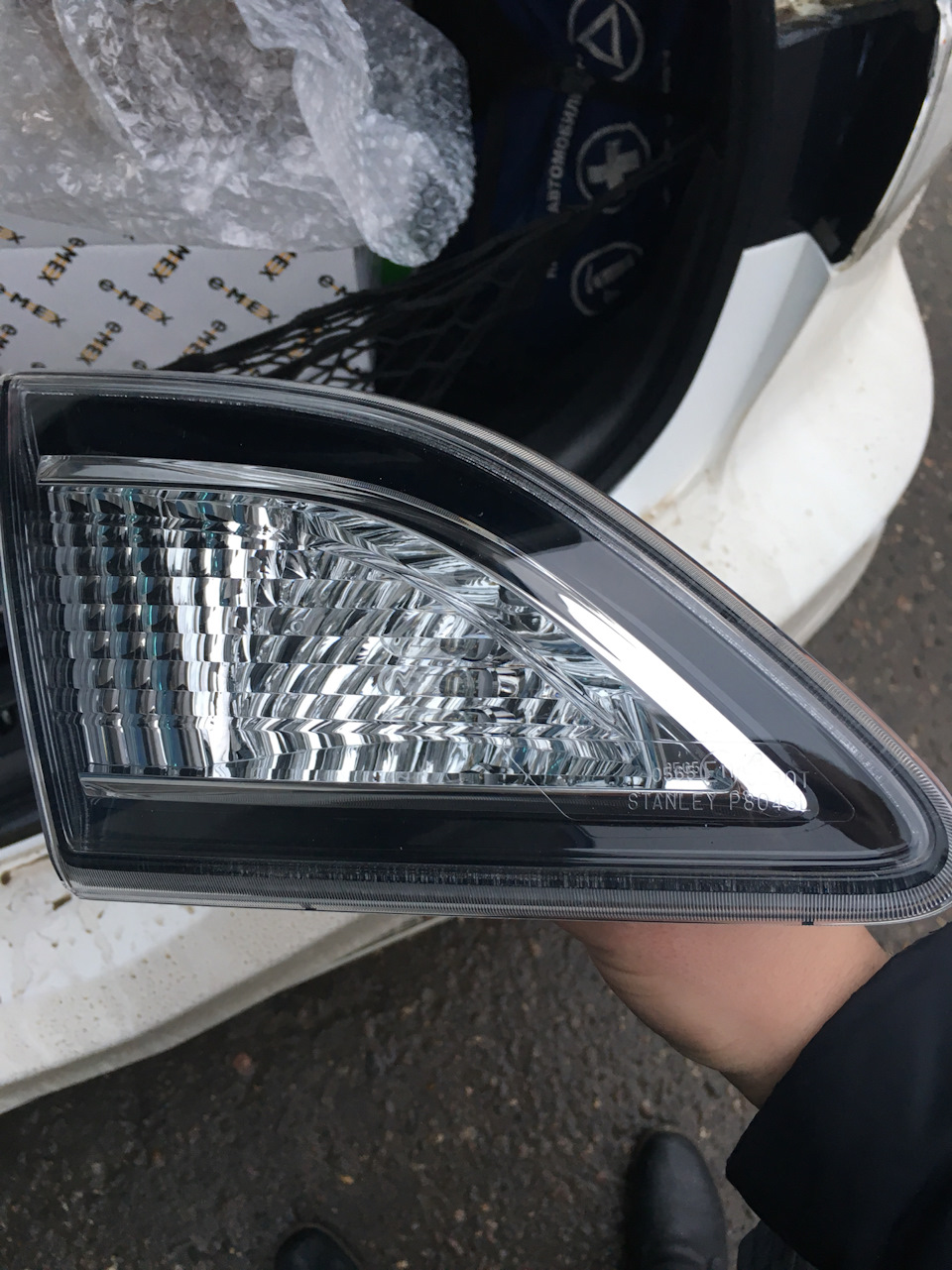 Покупка оригинальной белой птф — Mazda 3 (2G) BL, 1,6 л, 2012 года ...