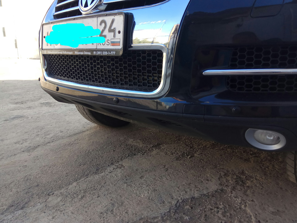 Заглушки в бампер… — Volkswagen Touareg (1G), 3,6 л, 2007 года | своими ...