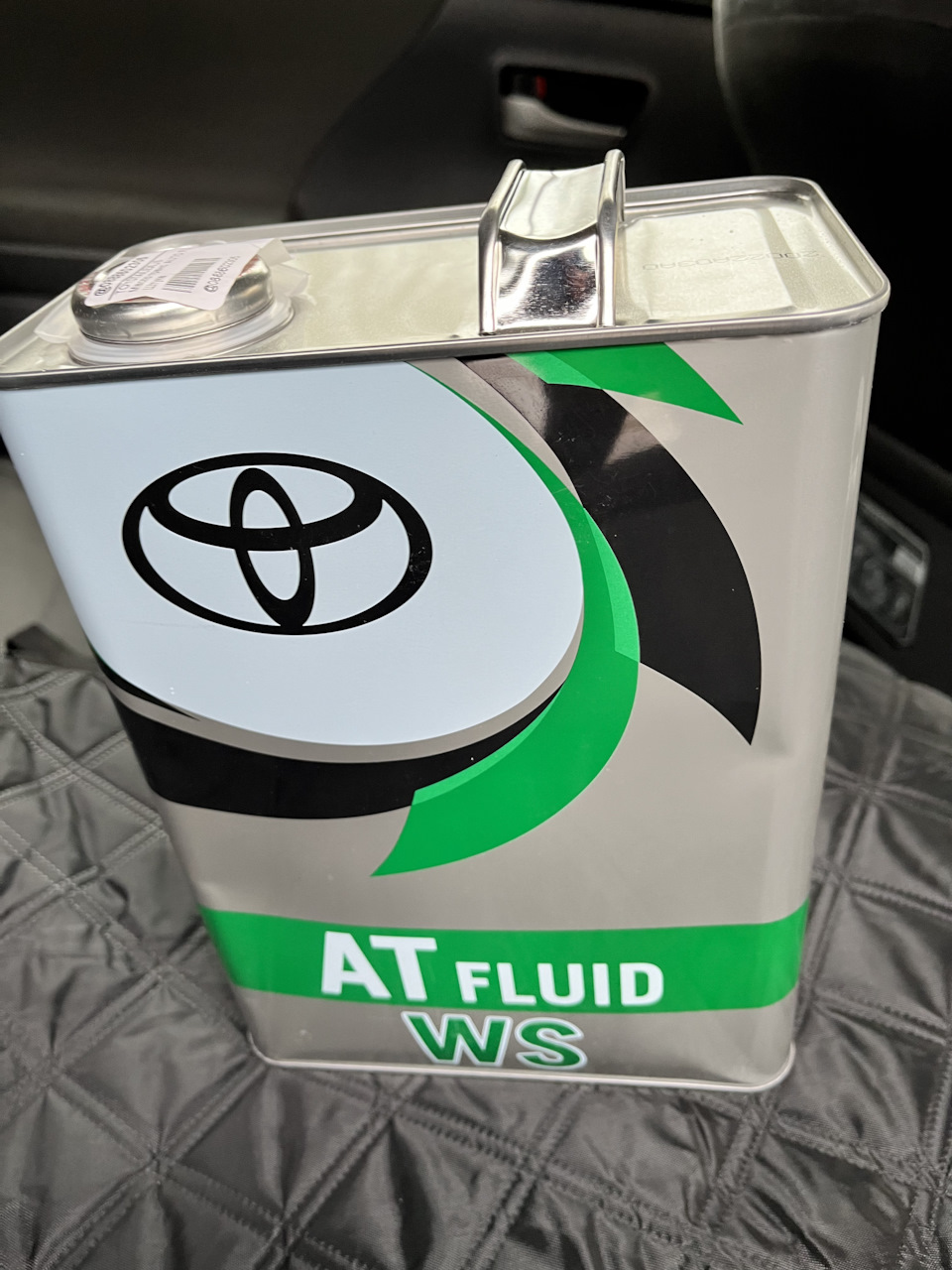 Замена масла в коробке — Toyota Prius Alpha, 1,8 л, 2014 года ...