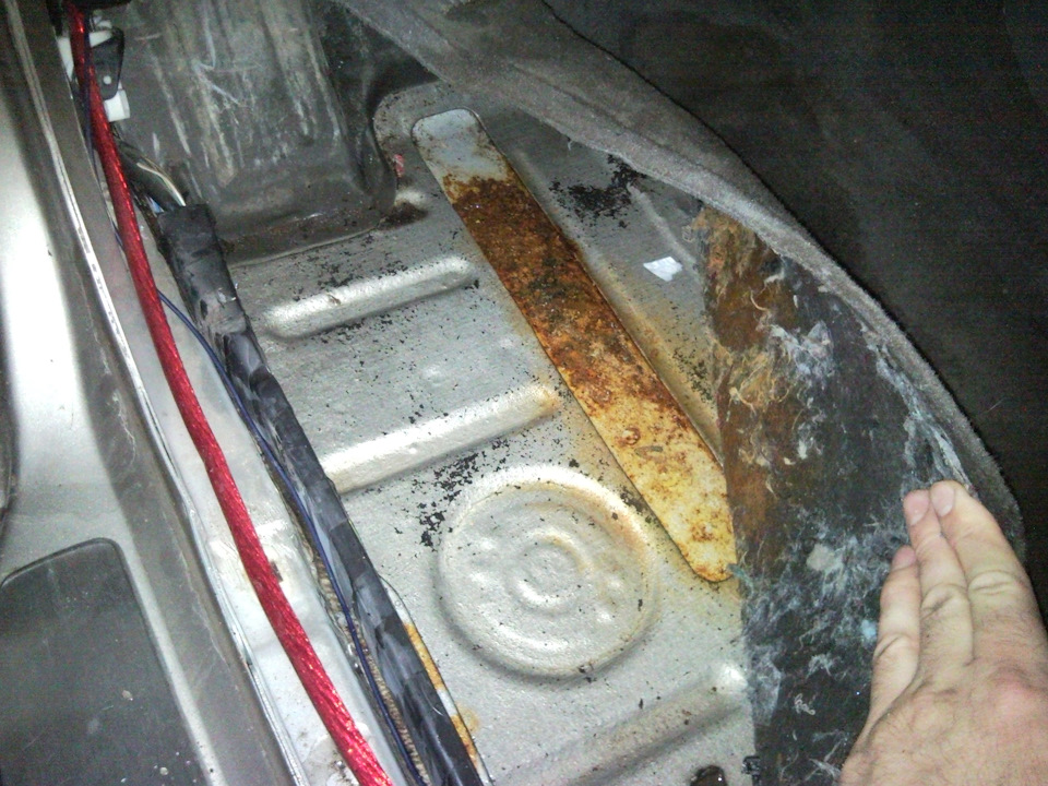 Вода под водительским ковриком — Chrysler PT Cruiser, 2,4 л, 2003 года ...