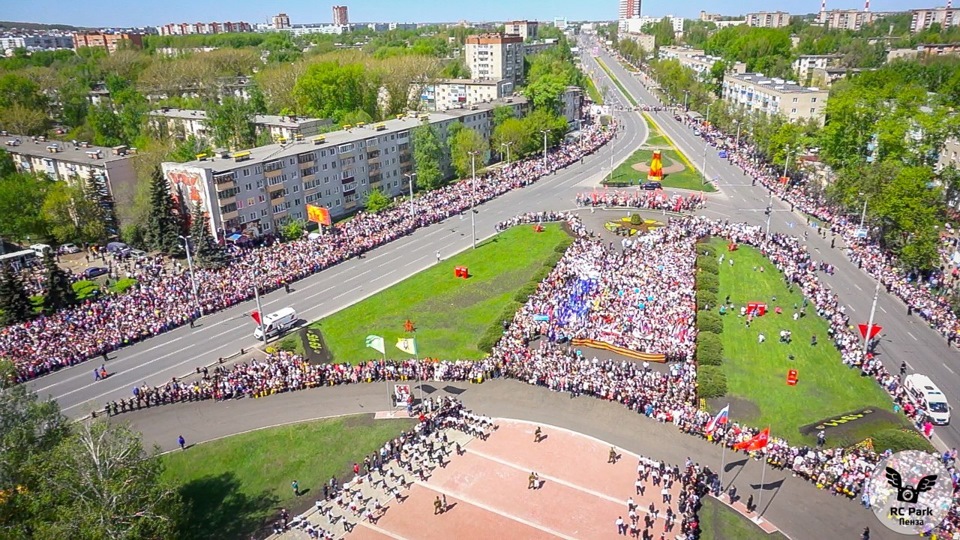 Население пензенской. Пенза памятник Победы сверху. Пенза площадь города. Пензенская площадь Победы. Население города Пенза.