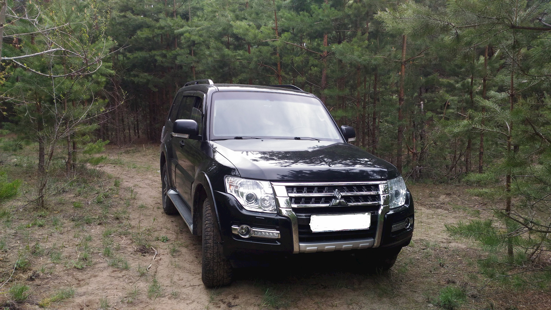 Mitsubishi pajero 4 3.0 бензин