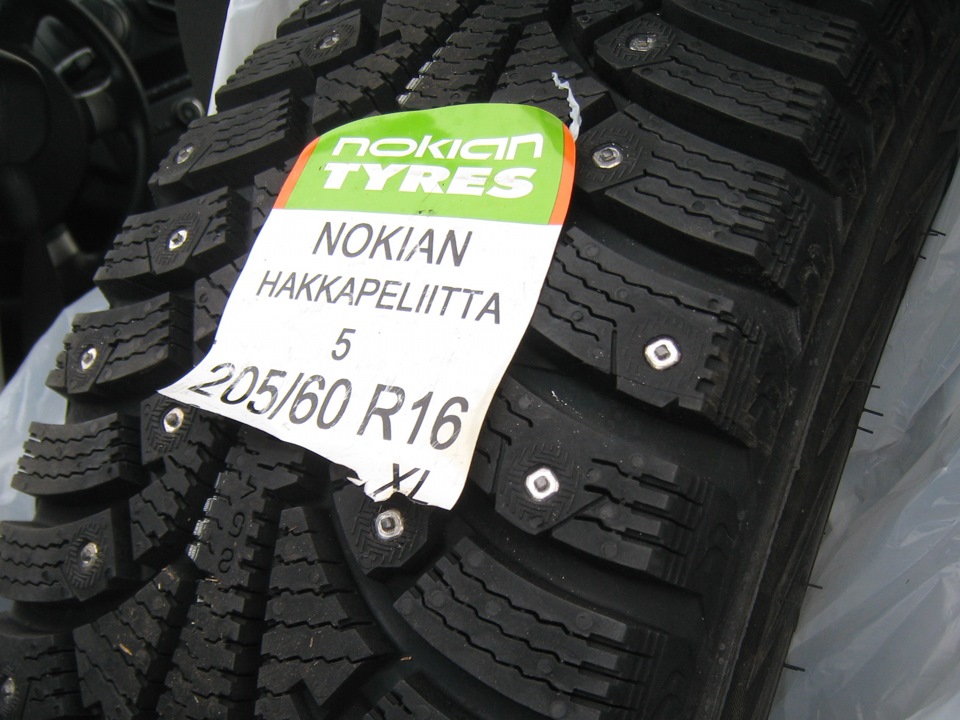 Nokian tyres nordman r16. Нокиан хакапелита 8 205/60 r16. Nokian Tyres Hakkapeliitta 5. Нокиан хакапелита 5. Hakkapeliitta 5 r16 205/60.