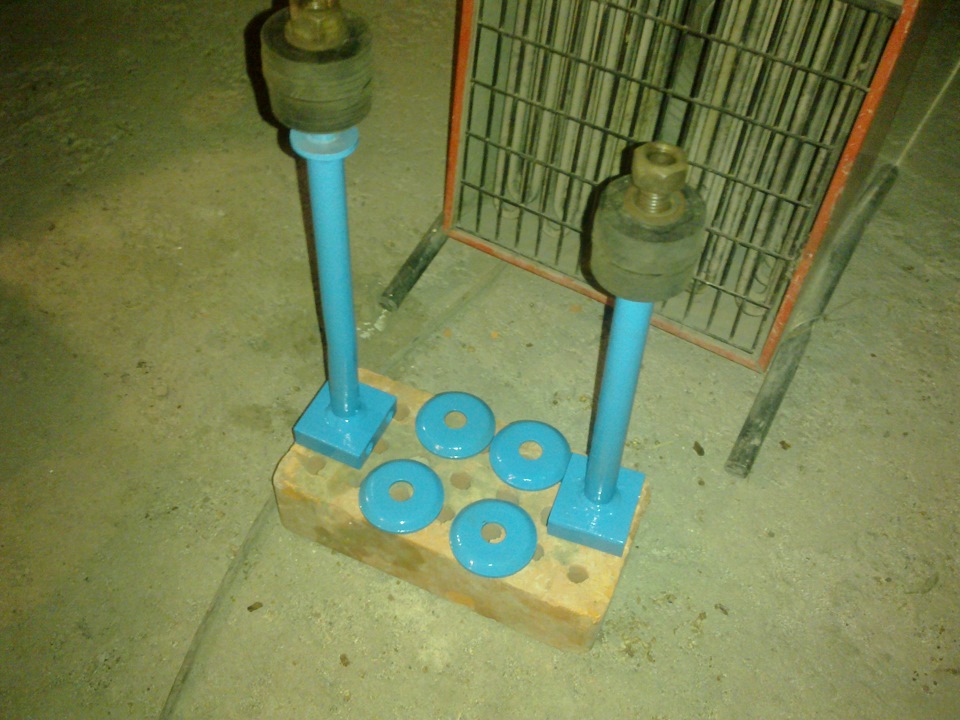 Замена сайлентблоков рессор и втулок стабов — Volvo F6 f611 TD60C, 5,5 ...