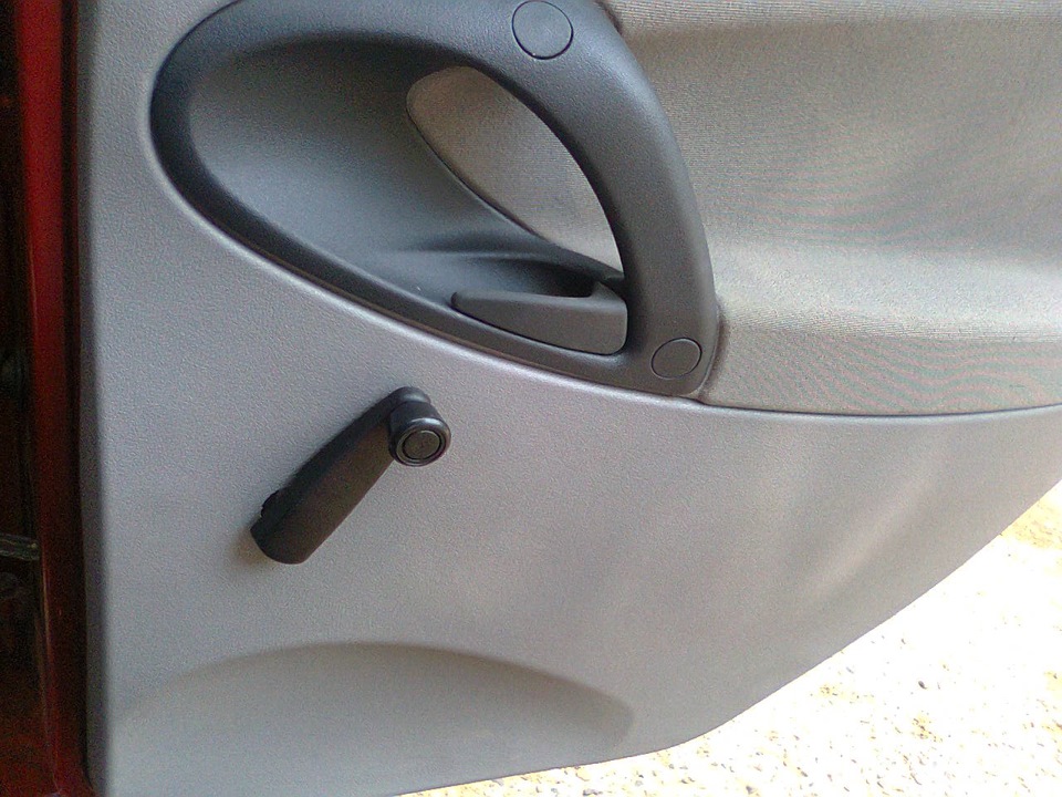 Устранение опускания задних стекол на кочках — Lada Калина универсал, 1 ...