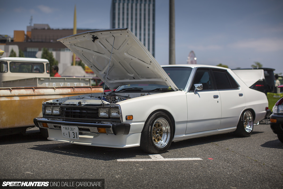 Nissan Skyline c210