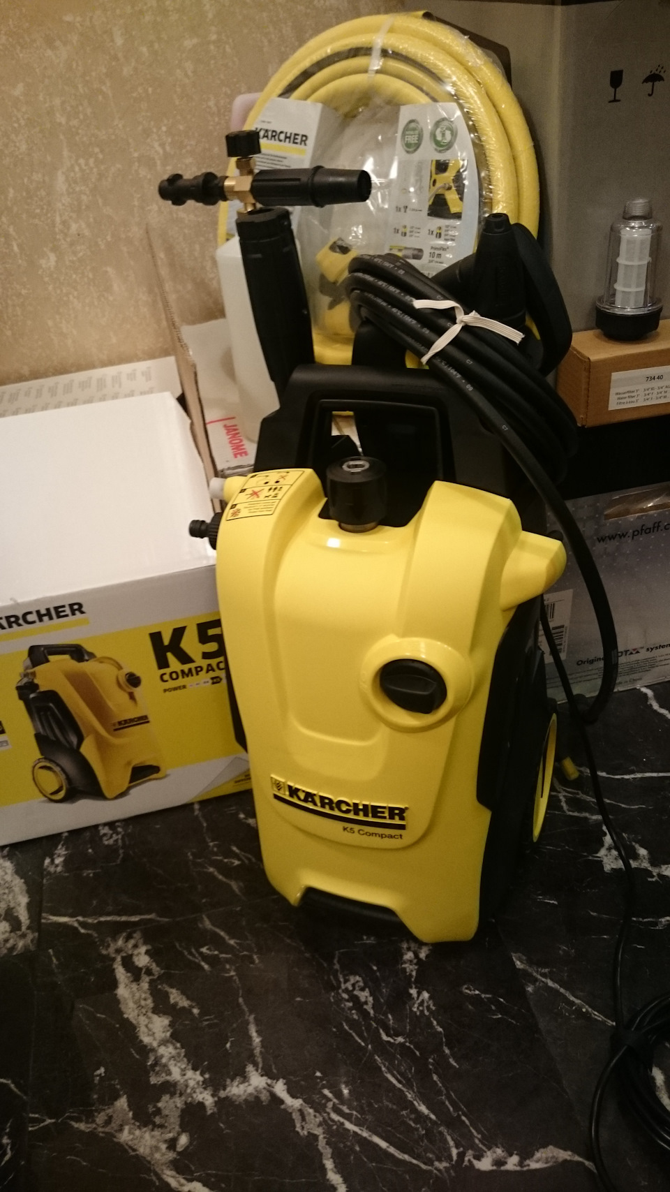 действительно компактна, из насадок грязевая фреза и сопло вирио повер — Hyundai Accent (2G). Запчасти на фото: K5COMPACT