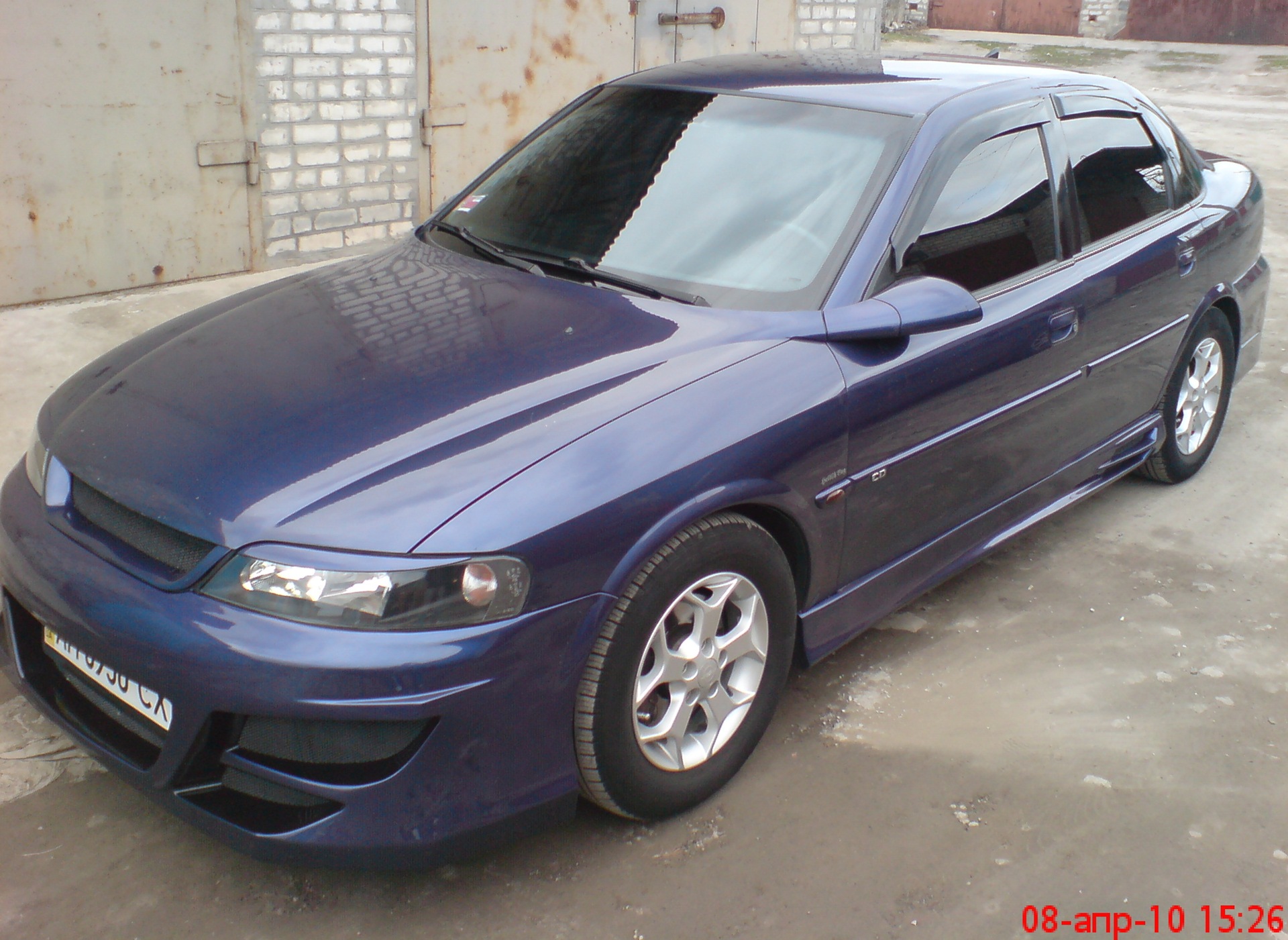 Покажи опель вектра б. Опель Вектра б. Опель Вектра б фиолетовый. Opel Vectra b 2000 Blue. Опель Вектра б синий.