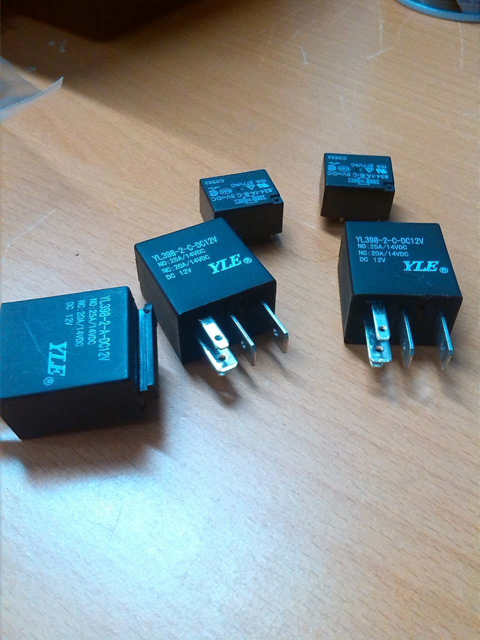 398. Yl398 c dc24v. Реле yl 398-с-24v-s. Реле коммутационное yl-398-24v-r. Yl398-c-dc24v-r реле электромеханическое.
