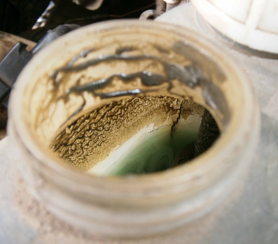 Замена выжимного подшипника! Грязь в расширительном! Пробка — проблемка ...