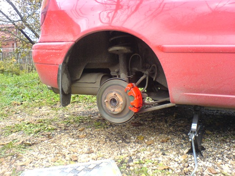 Calipers painting - Toyota Corolla 16 L 2001