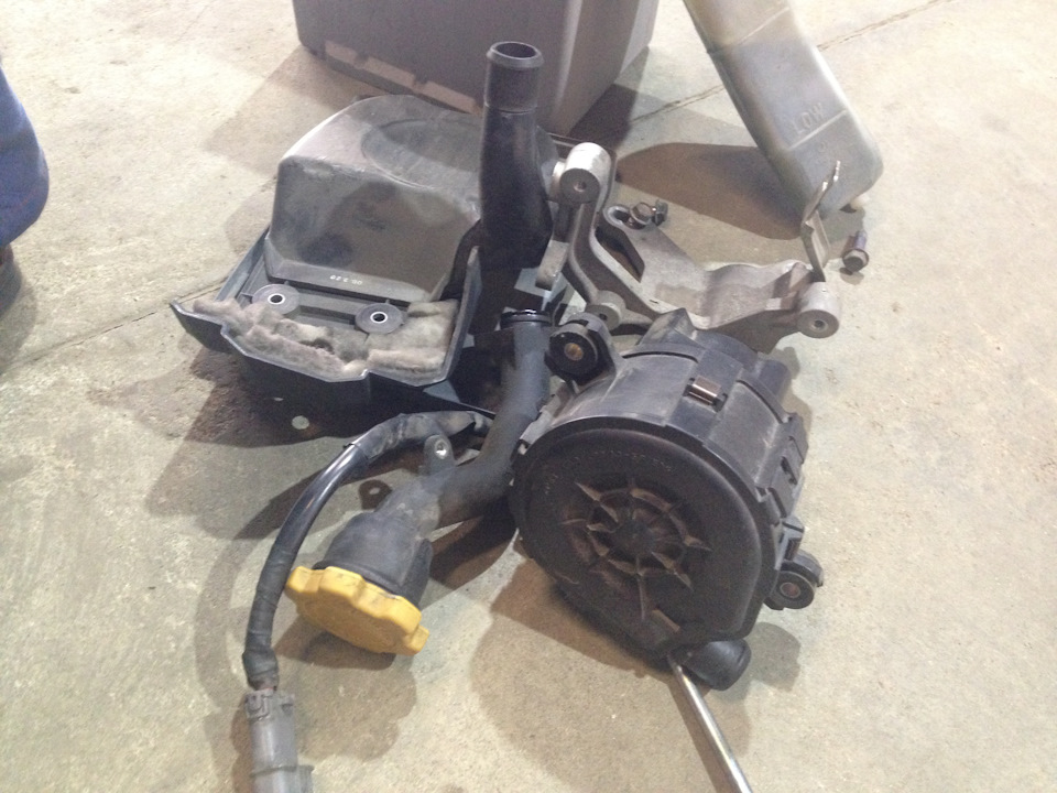 Эх, не устанавливать бы его. Но нужны 2 заглушки (стоят вроде тысячи по 3) и дальнейшая корректировка… — Subaru Forester (SH)