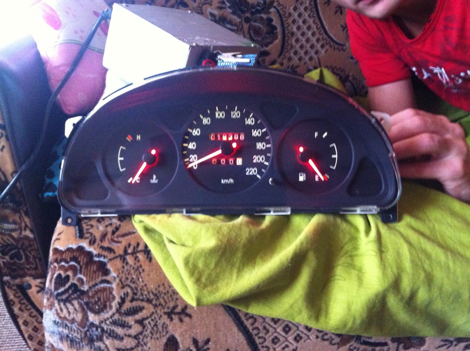 Подсветка стрелок и приборной панели — ЗАЗ Sens, 1,3 л, 2011 года ...