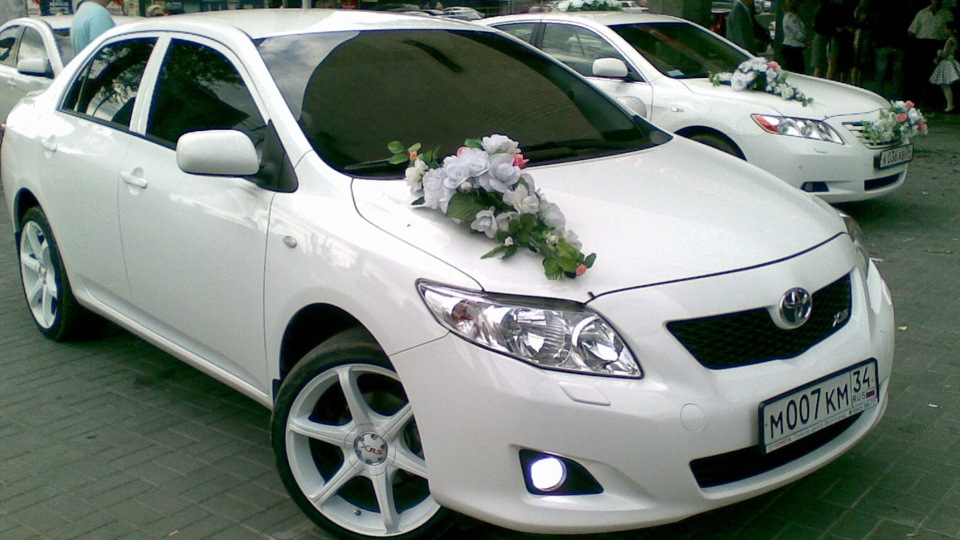 White Corolla Toyota 2008